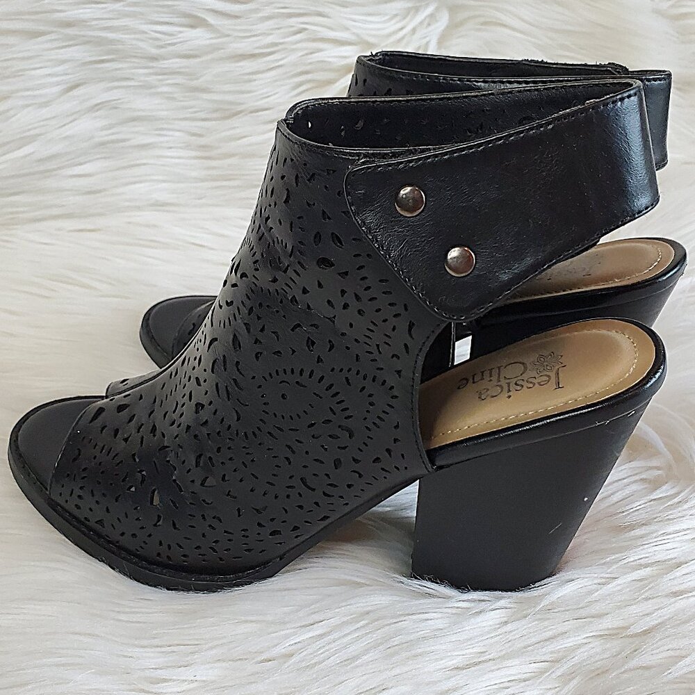 Jessica Cline Black Open Toe Laser Cut Chunky Heel SZ 7.5 - Picture 5 of 15
